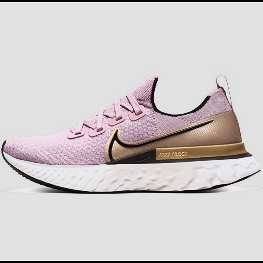 Gorgeous Nike React Flyknit Infinity Run Size 8.5